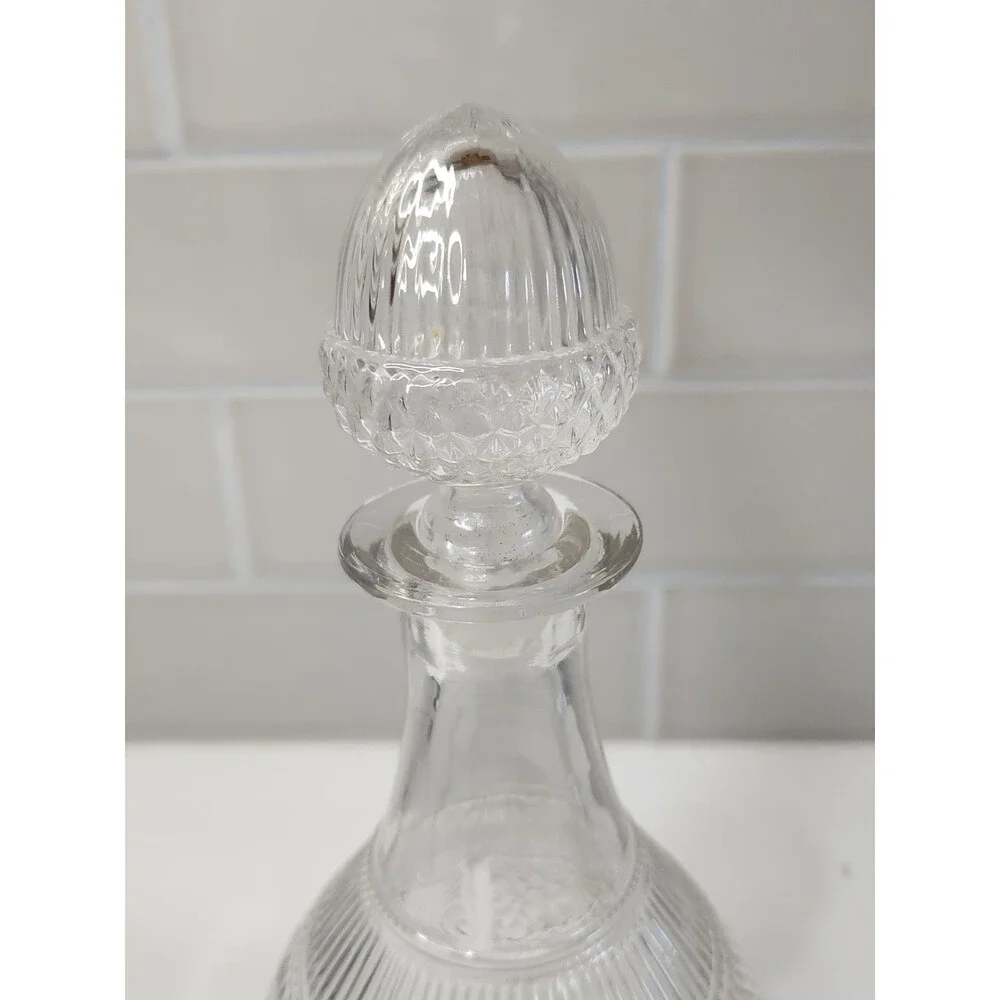 MMA Glass Decanter Metropolitan Museum Art Boston Diamond Sunburst Acorn Topper